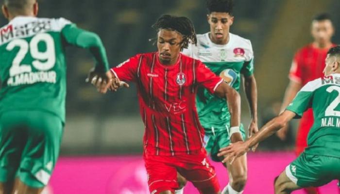 المهدي مبارك.. موهبة جديدة تعيد معارك الوداد والرجاء