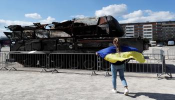 عرض للمدفعية الروسية التي استولت عليها أوكرانيا - رويترز