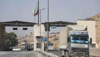 شحنات مساعدات أممية عند معبر باب الهوى على الحدود السورية - أرشيفية