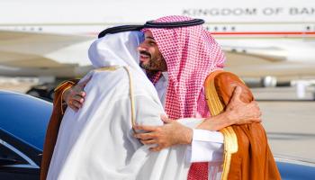 جانب من توديع ولي عهد السعودية للشيخ محمد بن زايد آل نهيان