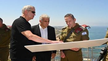 لابيد وجانتس على الحدود 