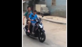 مازن ومحمد على الدراجة النارية