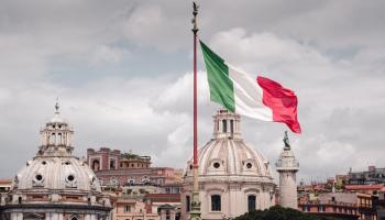 إيطاليا تجري الانتخابات المبكرة في سبتمبر