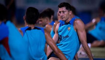 ليفاندوفسكي أبرز صفقات برشلونة الصيفية