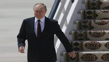 الرئيس الروسي فلاديمير بوتين لحظة وصوله طهران - أرشيفية