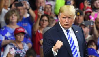 الرئيس السابق دونالد ترامب