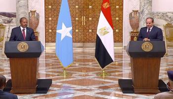 الرئيس المصري ونظيرة الصومالي خلال مؤتمر صحفي بالقاهرة