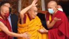 بالصور.. ظهور نادر للدالاي لاما في بلدة قرب الصين