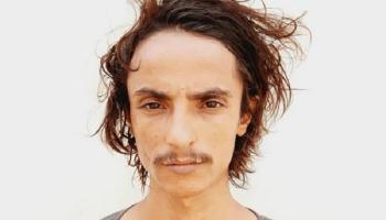 الإرهابي كشموع لدى ضبطه اليوم الأحد أثناء توجده في الساحل الغربي