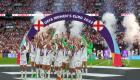 En vidéo..Euro féminin : les Anglais célèbrent la victoire historique des "Lionnes"