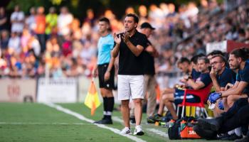 تشافي - مدرب برشلونة