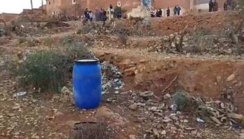 الجاني وضع جثة ضحيته في برميل