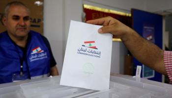 إحدى اللجان الانتخابية في لبنان - أرشيفية