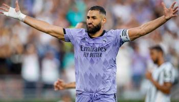 كريم بنزيما قائد ريال مدريد ضد ألميريا