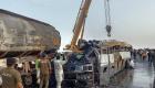 20 قتيلا في تصادم صهريج نفط وحافلة ركاب بباكستان (صور)