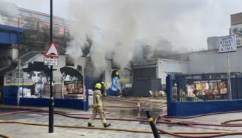 ویدئو | آتش‌سوزی گسترده در ایستگاه متروی «لندن بریج»