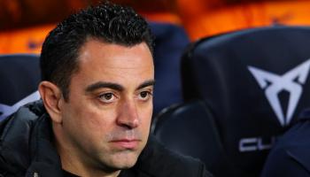 تشافي هيرنانديز مدرب برشلونة