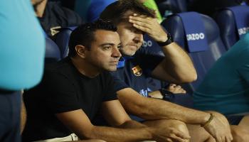 تشافي هرنانديز مدرب برشلونة