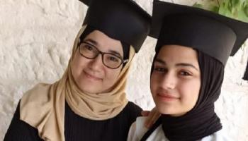 لين ووالدتها أم عمار