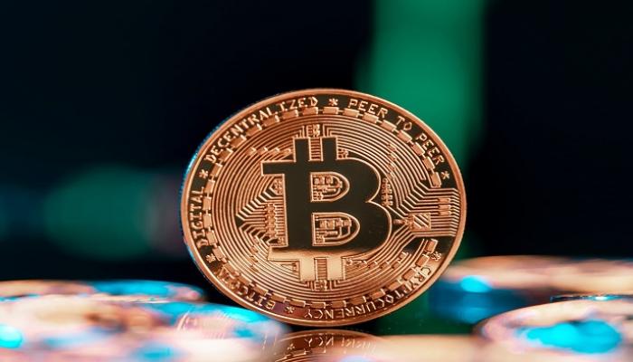 Cryptocurrency prices .. Bitcoin catches its breath and resists the “downward wave”