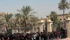 اعتزال الصدر.. غاضبون يحاولون اقتحام القصر الرئاسي في بغداد