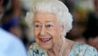 سابقة تاريخية.. الملكة إليزابيث تجري تعديلا على "تقبيل الأيادي"