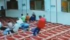 "حسن الخاتمة".. وفاة مصري أثناء صلاة الفجر داخل المسجد (فيديو)
