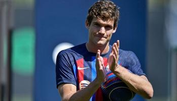 ماركوس ألونسو لاعب برشلونة الجديد