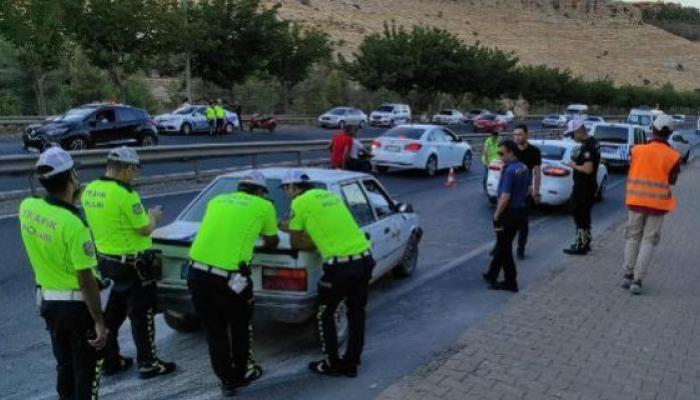 Otomobilden düşen sünger hayatına mal oldu!