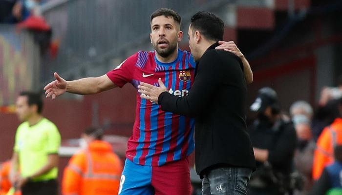 تشافي هيرنانديز مدرب برشلونة