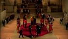 ویدئو | بیهوش شدن یک عضو گارد سلطنتی انگلیس در مقابل تابوت ملکه