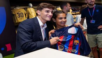 جافي لاعب وسط برشلونة