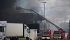 France/ Val-de-Marne : un spectaculaire incendie sur le marché de Rungis 