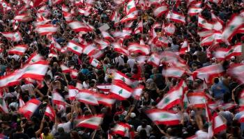 مظاهرة في لبنان - رويترز