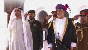 الشيخ محمد بن زايد آل نهيان والسلطان هيثم بن طارق