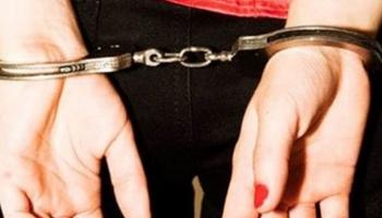الزوجة تعرفت على عشيقها عبر مواقع التواصل