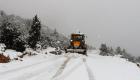 Antalya'nın bazı ilçelerinde karla mücadele çalışması yapılıyor