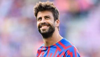 جيرارد بيكيه مدافع برشلونة السابق