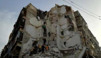 مصرع 10 أشخاص جراء انهيار مبني سكني في حلب- أرشيفية