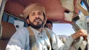 الشاعر والقيادي الحوثي محمد حسين الجرموزي