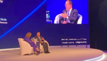 المهندس طارق الملا وزير البترول والثروة المعدنية خلال حوار استراتيجى 