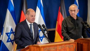 نتنياهو وشولتز خلال المؤتمر الصحفي