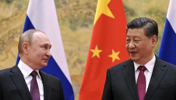 Putin'in Çin ziyaretinde nükleer evrak çantası görüntülendi!