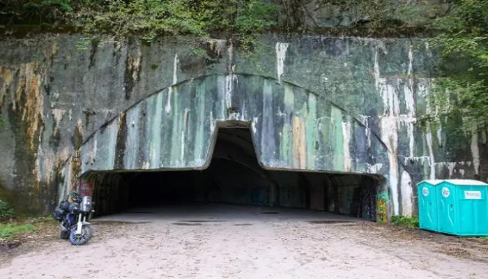    113 150659 Abandoned Soviet Base Yugoslavia Croatia 700x400 