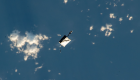 کیسه ابزار یاسمین مقبلی را با دوربین دوچشم در فضا ببینید!