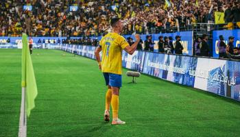أفضل 100 لاعب في العالم 2023