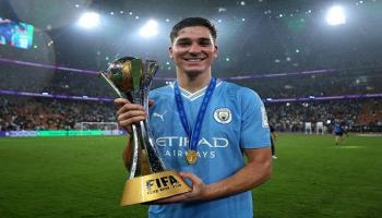 جوليان ألفاريز مهاجم مانشستر سيتي