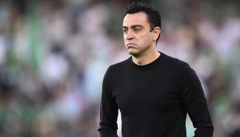 تشافي هيرنانديز مدرب برشلونة