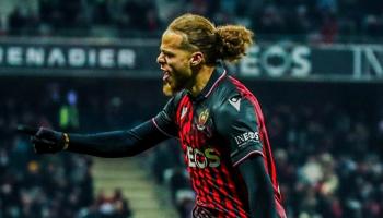 بلال براهيمي لاعب فريق نيس ومنتخب الجزائر