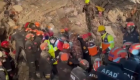 Hatay’da depremin 260. saatinde 12 yaşında bir çocuk enkazdan kurtarıldı!